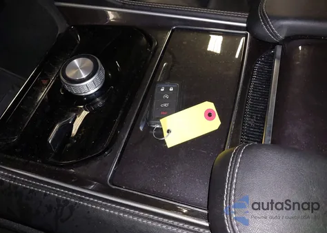 2024 Jeep Wagoneer L Series I 4X4 из США, поврежденный, VIN 1C4SJSAP4RS105719